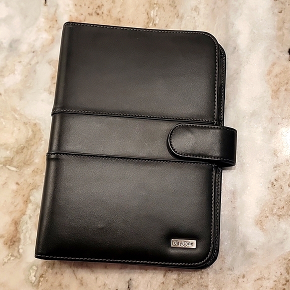 Franklin Covey Accessories Franklin Covey Day One Black Agenda